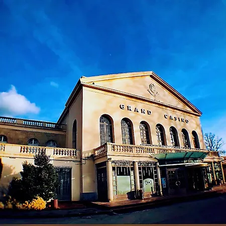 Porte Du Casino Guest house *